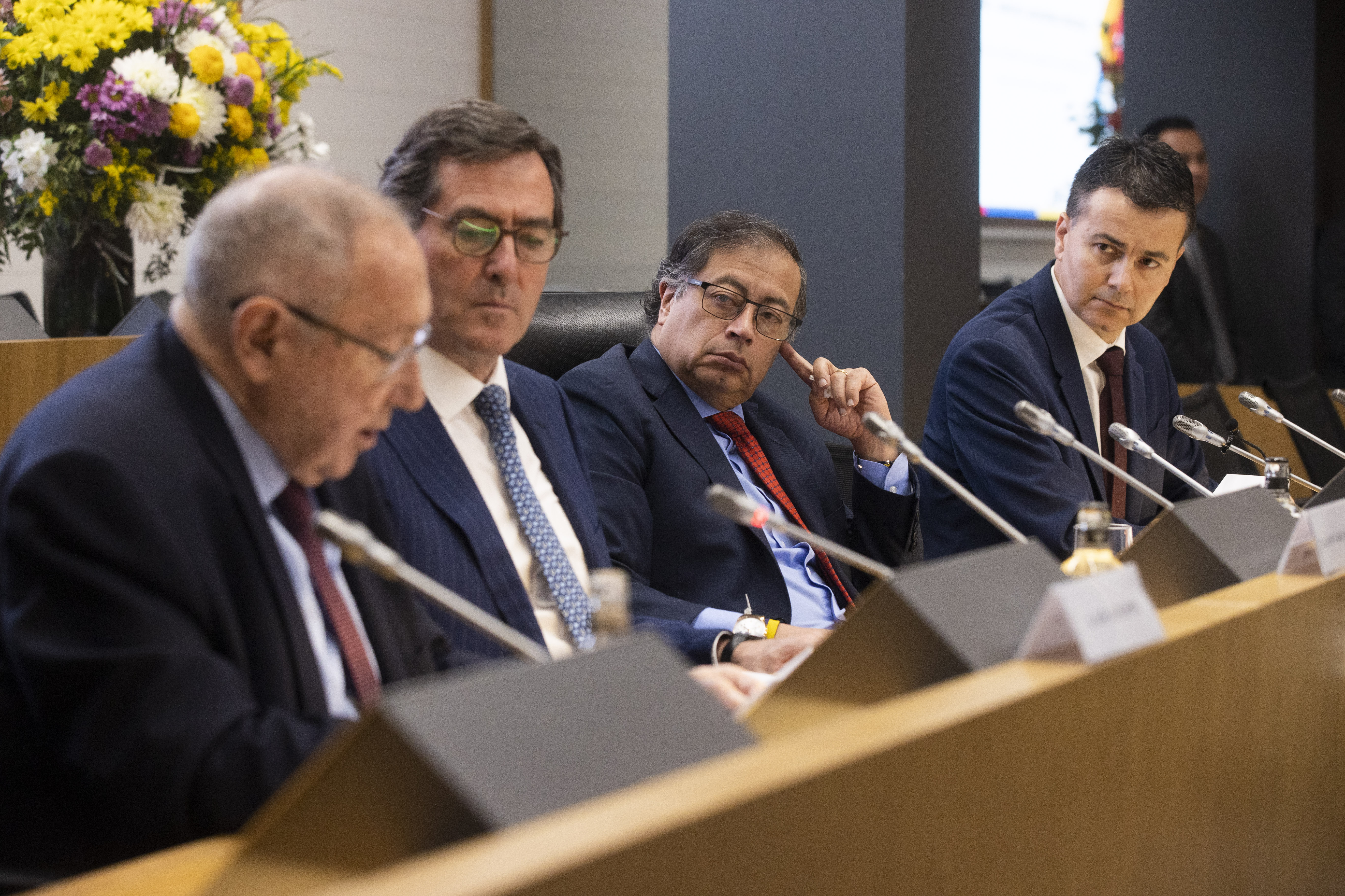 Héctor Gómez, Antonio Garamendi, Gustavo Petro, José Luis Bonet