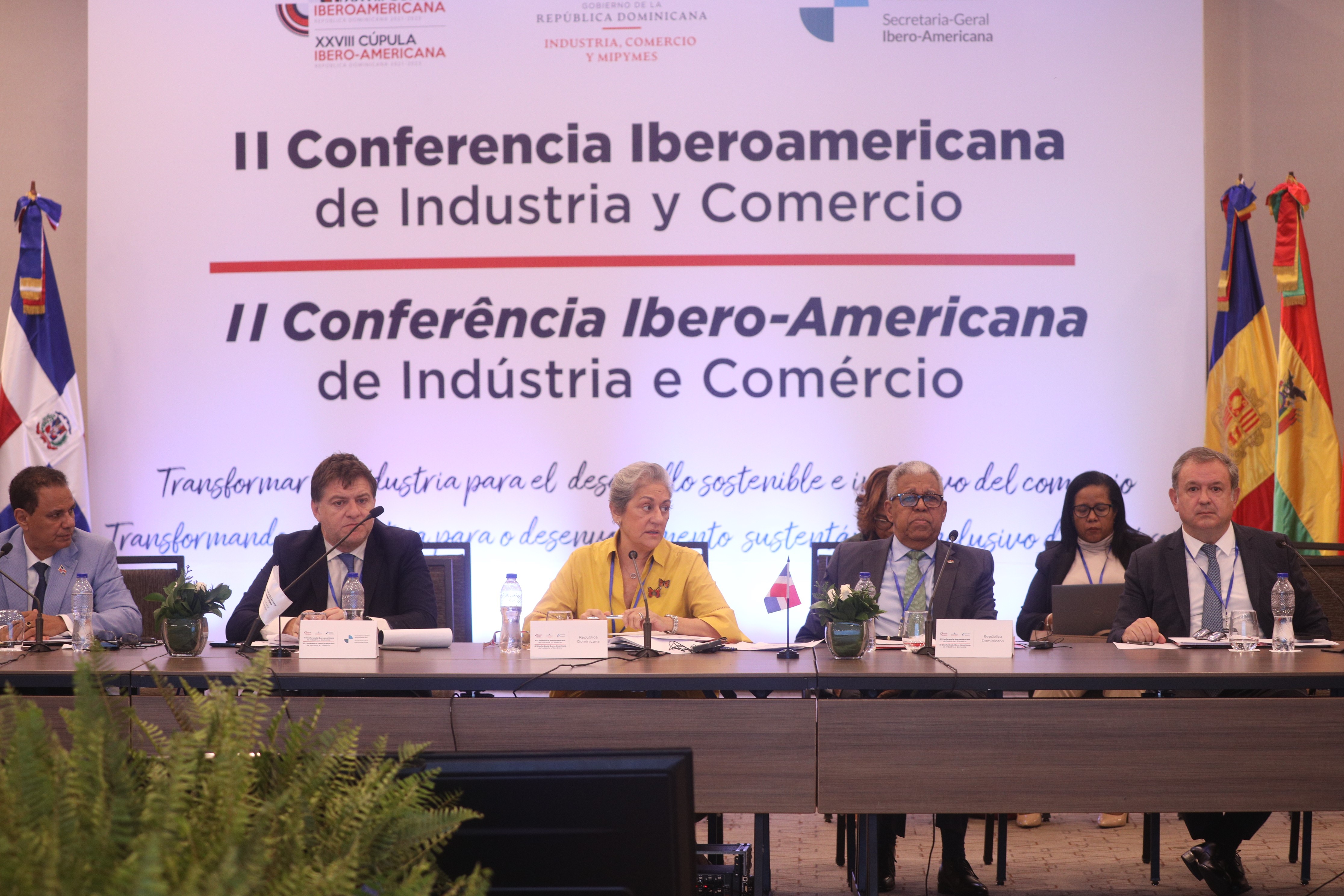 Conferencia Industria