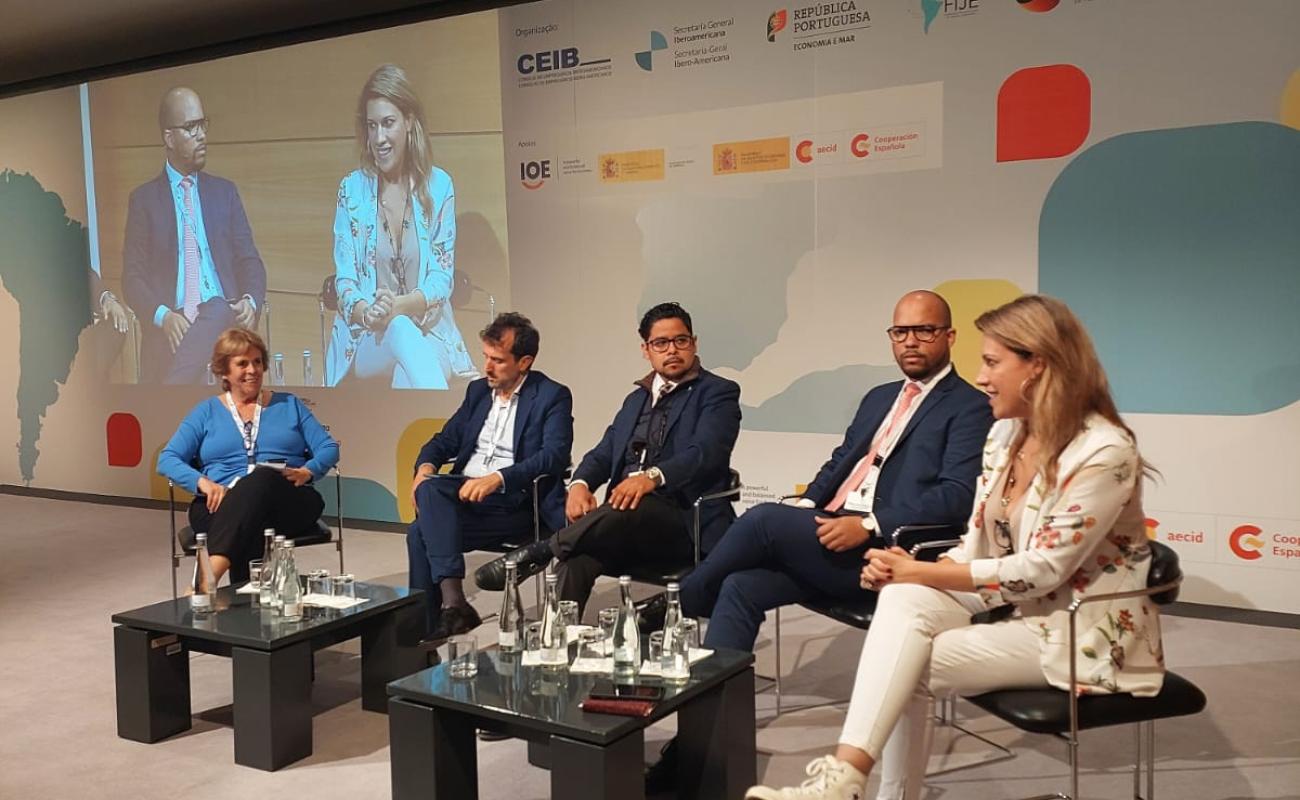 Participantes en el panel sobre cómo potenciar el comercio para retomar el crecimiento