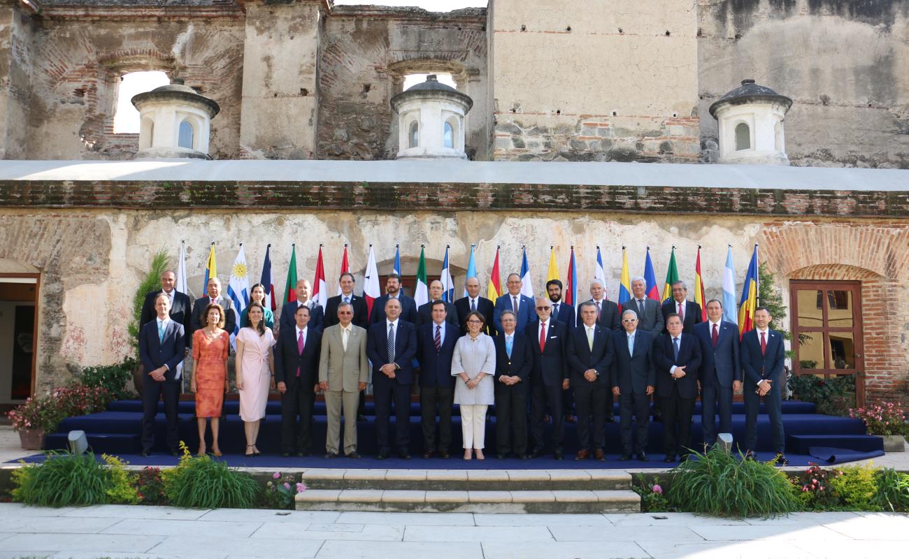 Autoridades y representantes del sector privado, Antigua Guatemala