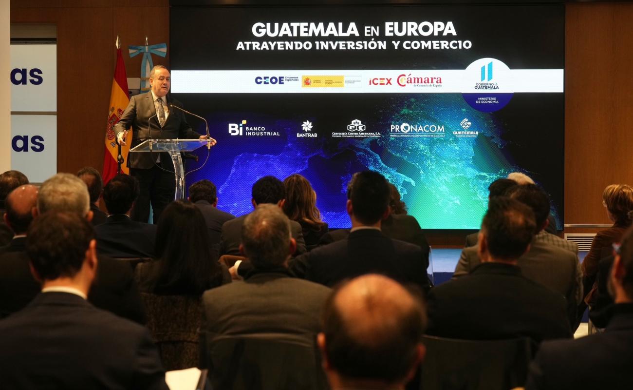 El presidente de Guatemala, Alejandro Giammattei, durante su intervención en el encuentro con empresarios españoles