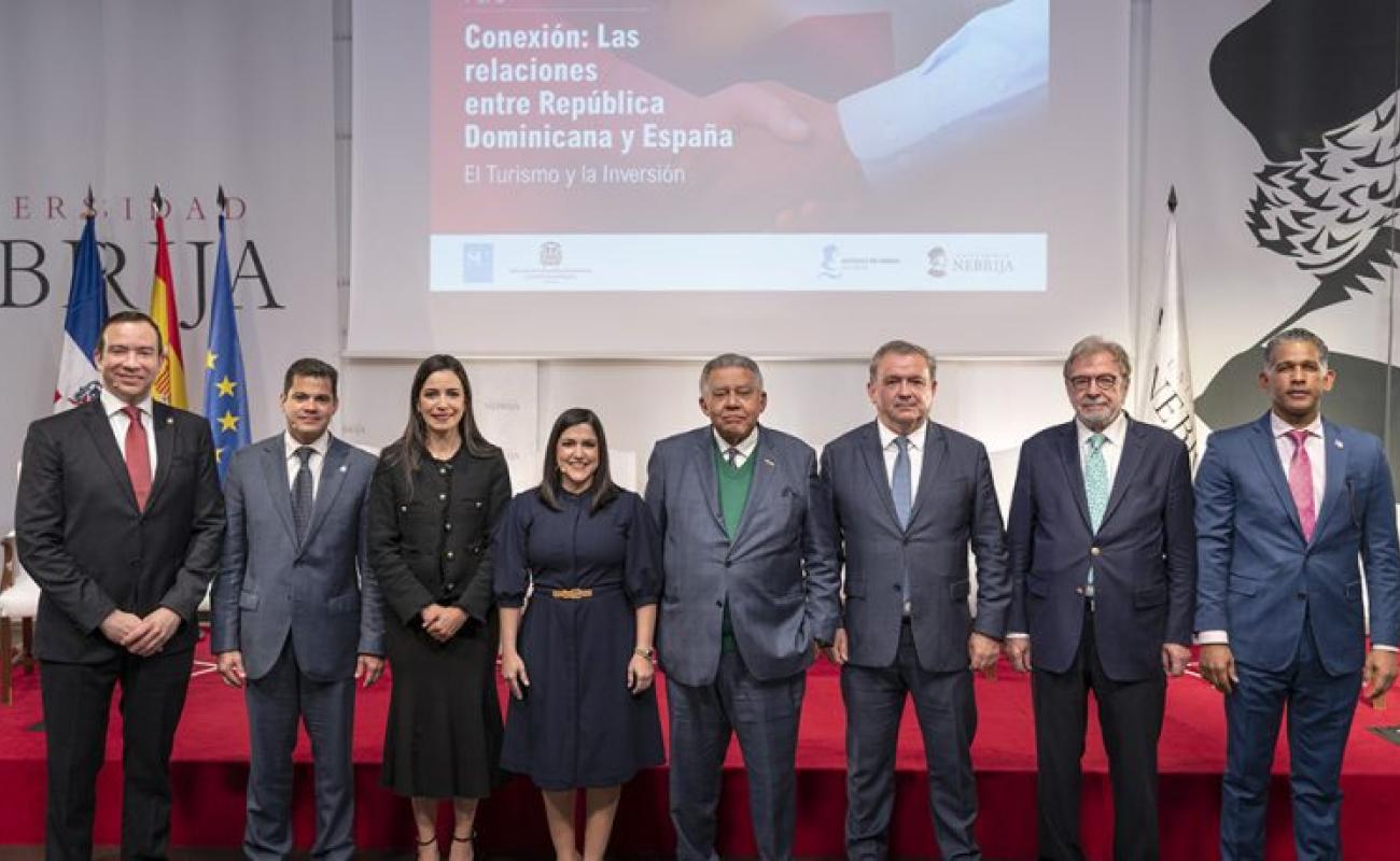 Participantes en el Foro Conexión