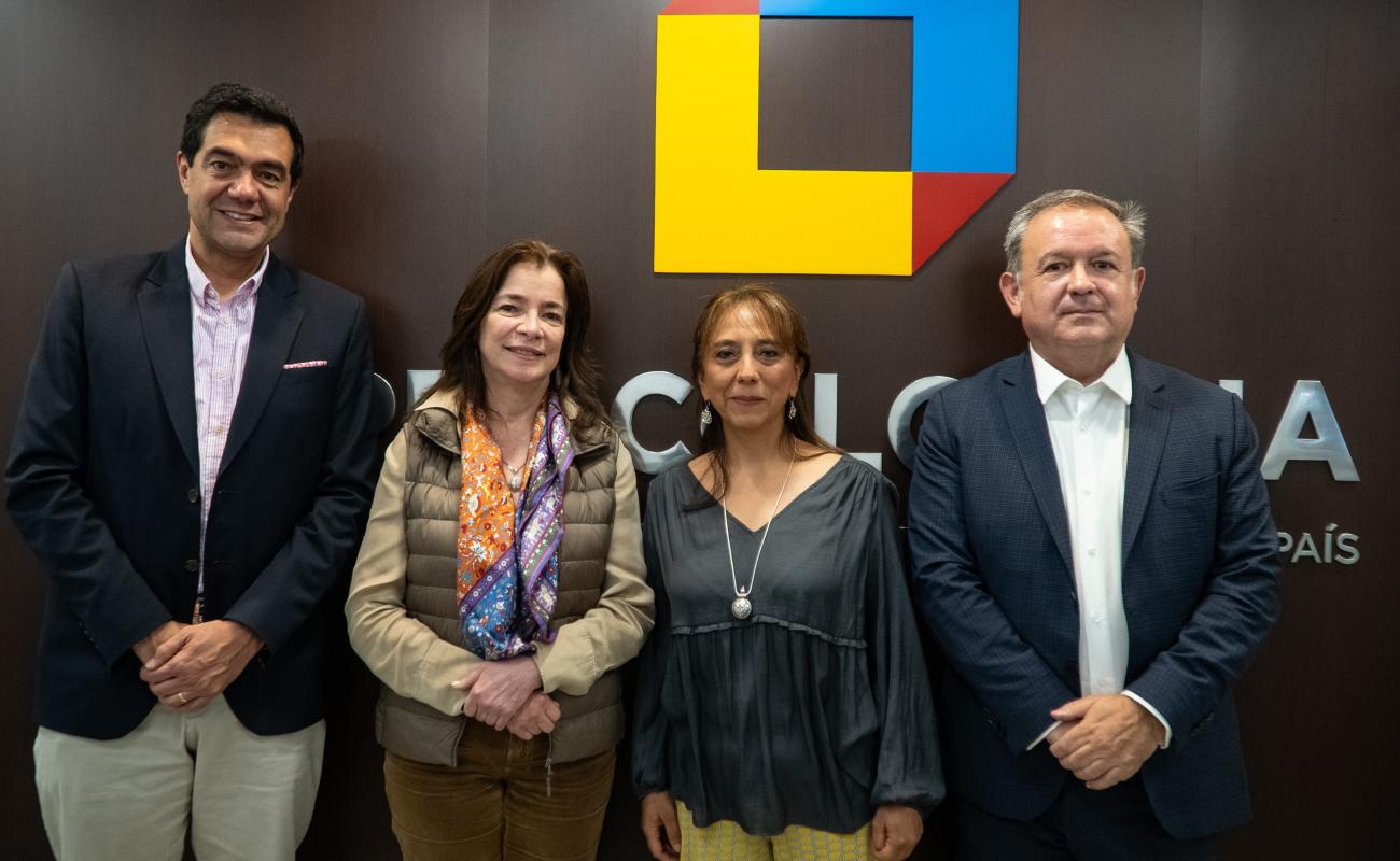 Narciso Casado en su reunión con autoridades y representantes de instituciones de Colombia