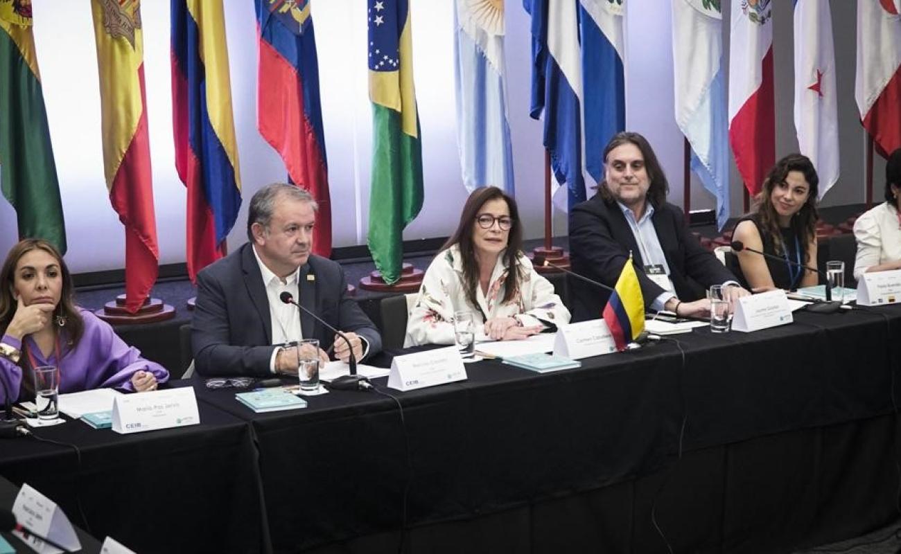 Narciso Casado, Carmen Caballero y Jaume Gaytán durante la inauguración de la reunión entre el sector público y privado