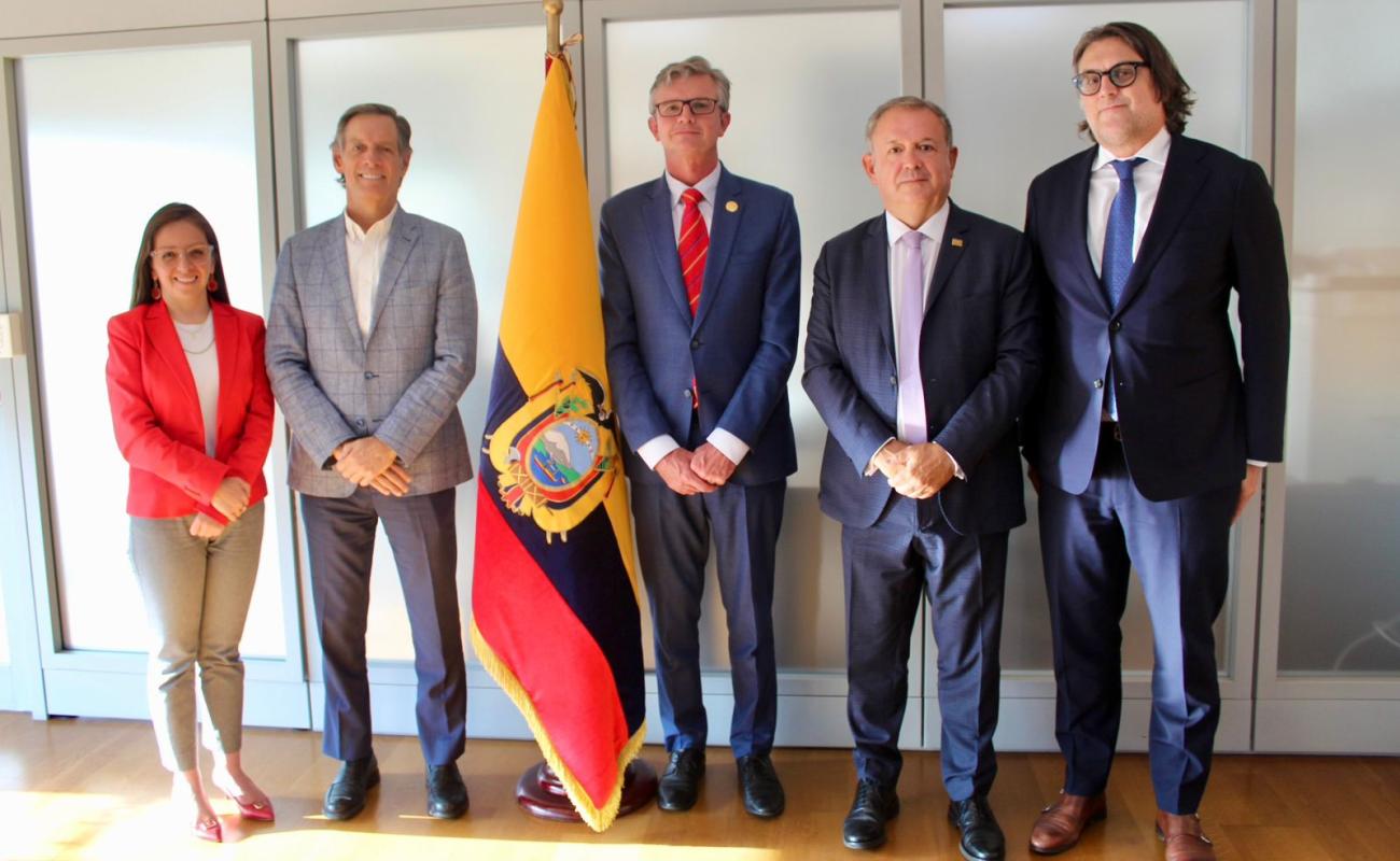 Reunión con el ministro de Economía y Finanzas de Ecuador, Juan Carlos Vega