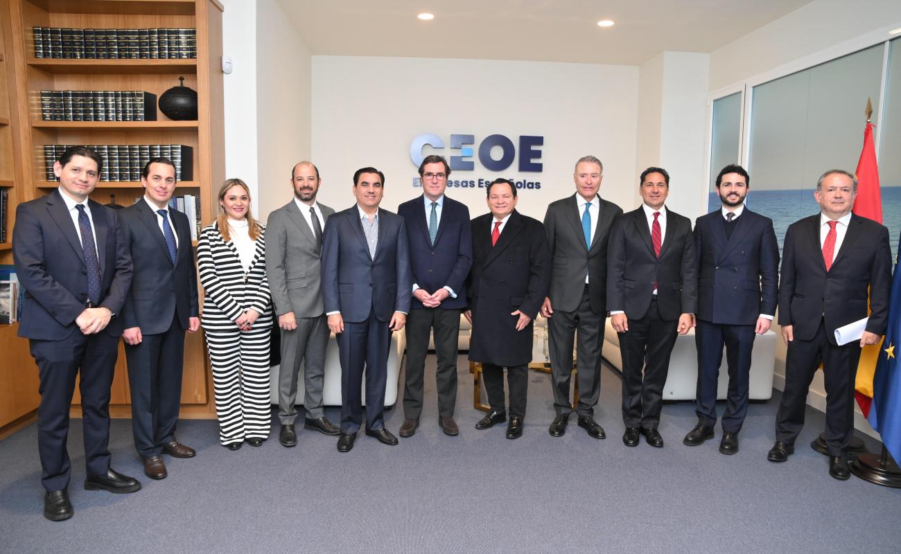 Participantes en Encuentro Empresarial con el gobernador de Yucatán
