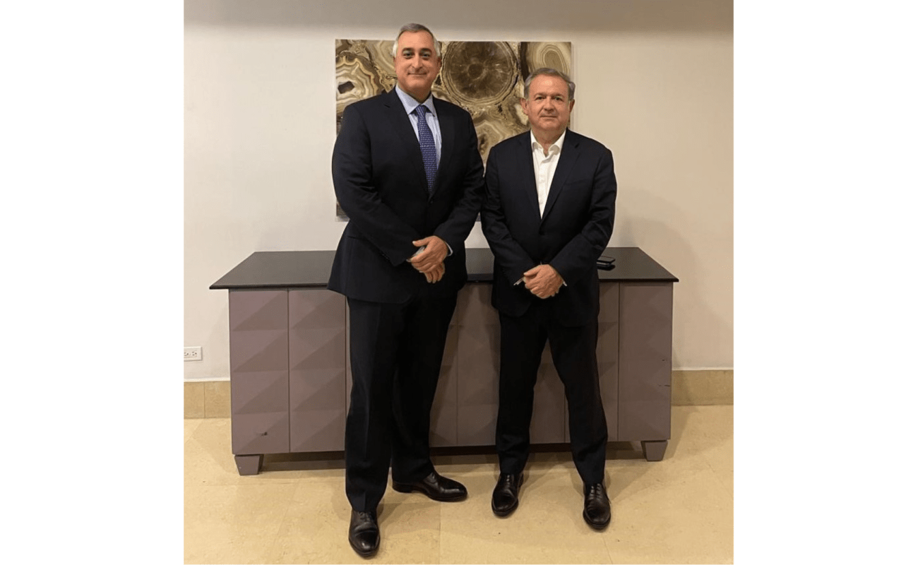 El secretario permanente de CEIB, Narciso Casado, con el presidente de CONEP Panamá, Gabriel Díez Montilla
