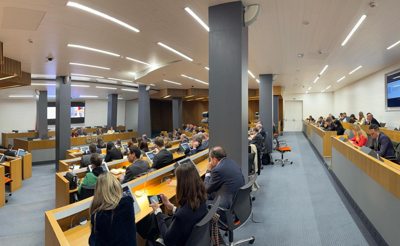 Asistentes a la jornada del BEI en CEOE