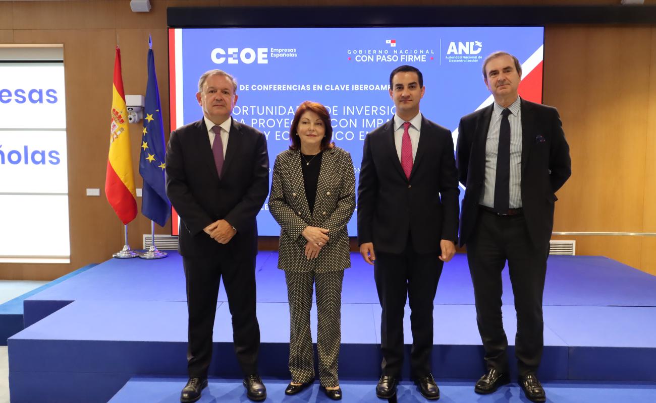 participantes en el encuentro empresarial con autoridades de gobierno de Panamá