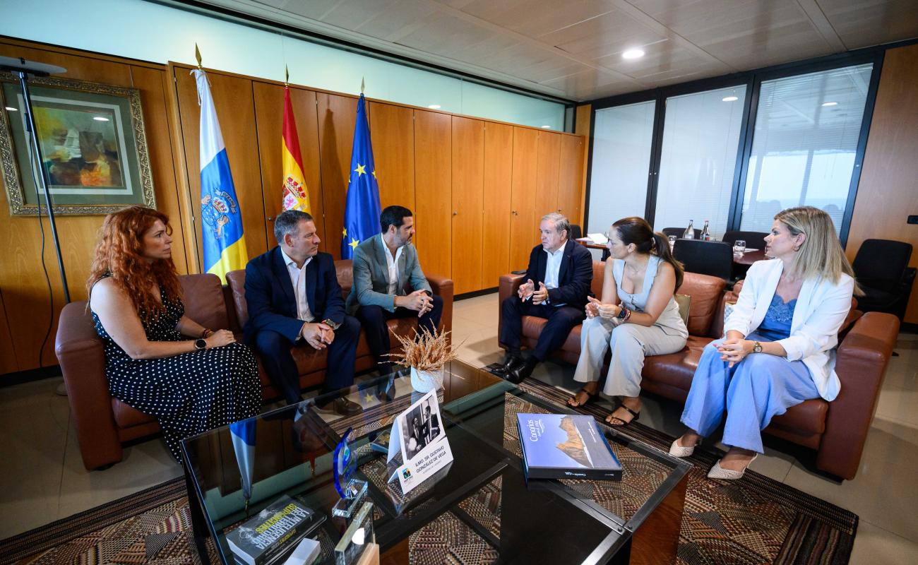 Reunión Canarias