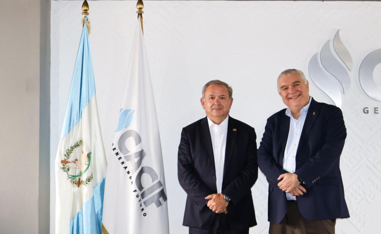 Narciso Casado con el presidente de CACIF en Guatemala