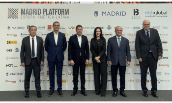 Autoridades de CEOE, CEIB, FIJE y SEGIB posan para la primera jornada del Foro Internacional de Empresas Europa-América Latina